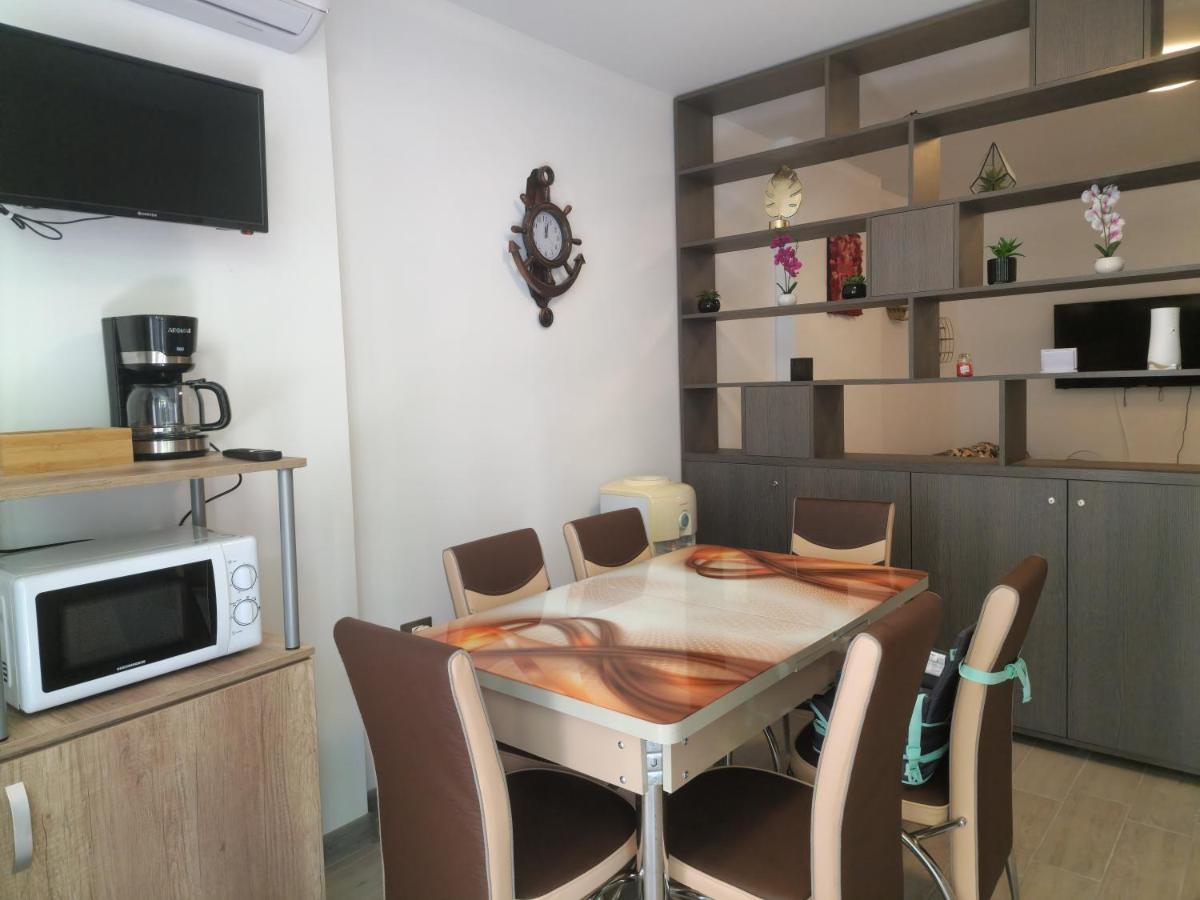 Nasty 24 Aparthotel Pool & Spa Mamaia Nord Năvodari 외부 사진