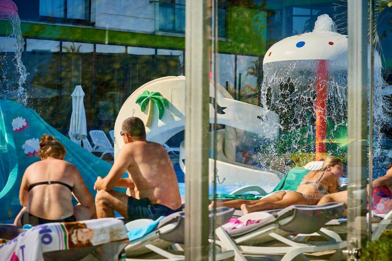 Nasty 24 Aparthotel Pool & Spa Mamaia Nord Năvodari 외부 사진