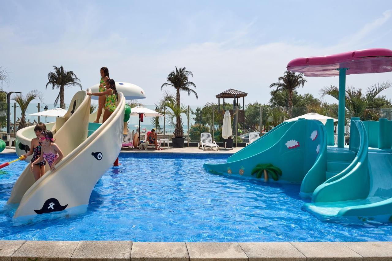 Nasty 24 Aparthotel Pool & Spa Mamaia Nord Năvodari 외부 사진